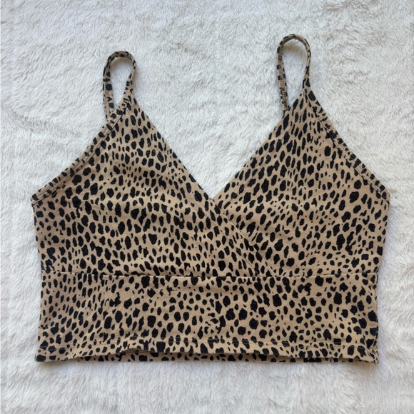 Brandy Melville Tan and Black Leopard Print Top - Picture 4 of 4